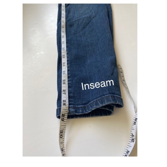 Torrid distressed denim jeans 14R - Picture 2 of 10